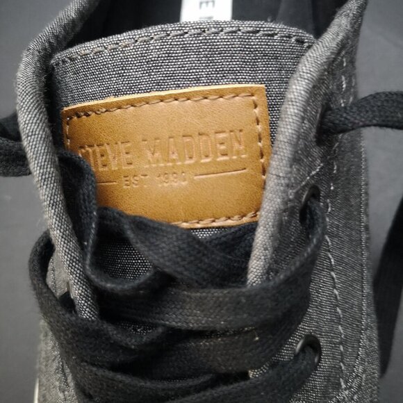 Steve Madden Men's Size 11.5 Dark Grey Lace Closure Fenta Deck Shoes - Picture 7 of 8